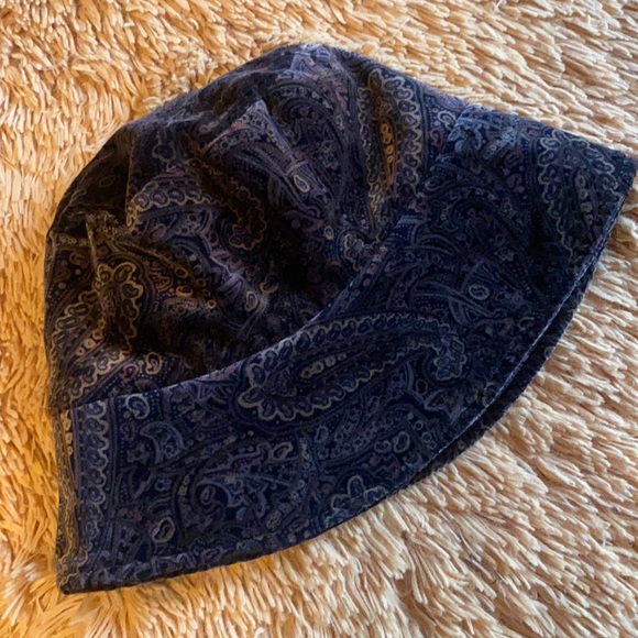 Accessories - Paisley bucket hat VTG